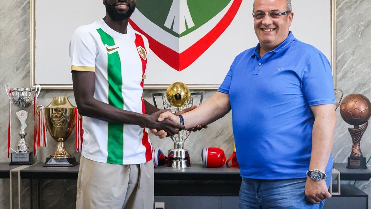 Amed Sportif Faaliyetler Cheikhou Kouyate'yi Kadrosuna Dahil Etti