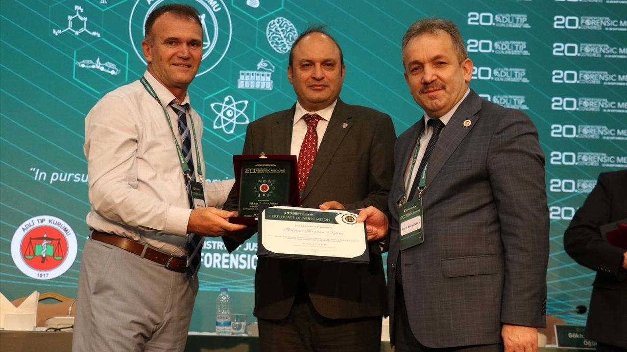 Antalya'da 20. Uluslararası Adli Tıp Günleri Gerçekleşti