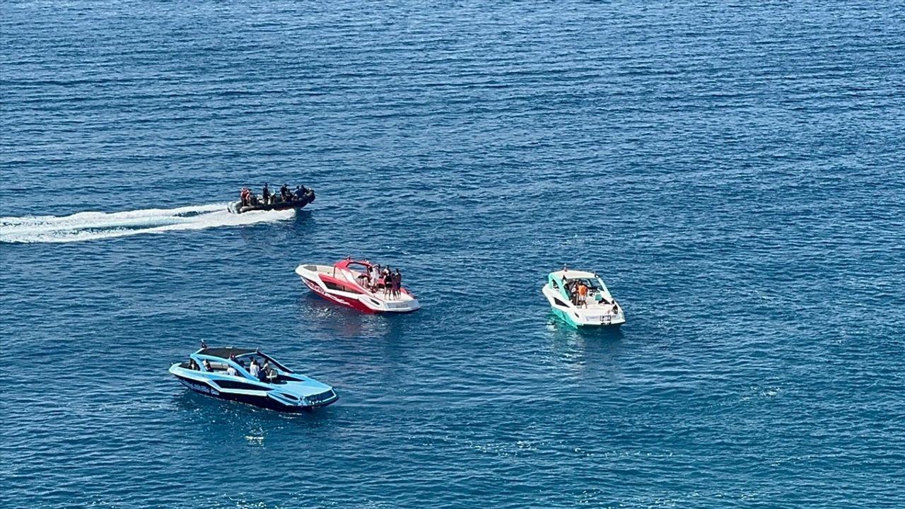 Antalya'da Falezlerden Düşen Kişi için Arama Kurtarma Çalışmaları Başlatıldı