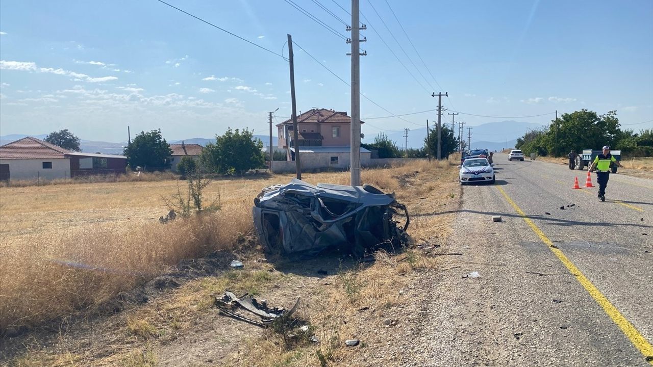 Antalya'da Trajik Kaza: Sürücü Hayatını Kaybetti