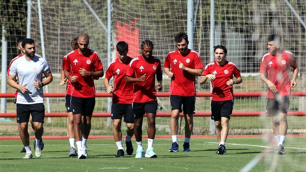 Antalyaspor Fenerbahçe Maçına Hazırlanıyor