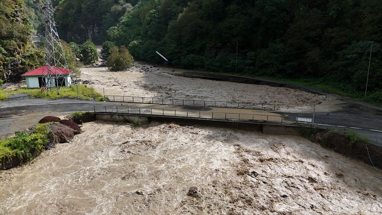 Artvin'de Sağanak Felaketi: Taşkınlar ve Heyelanlar