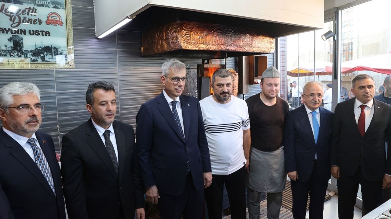 Bakan Memişoğlu, Samsun'daki Cenaze Törenine Katıldı