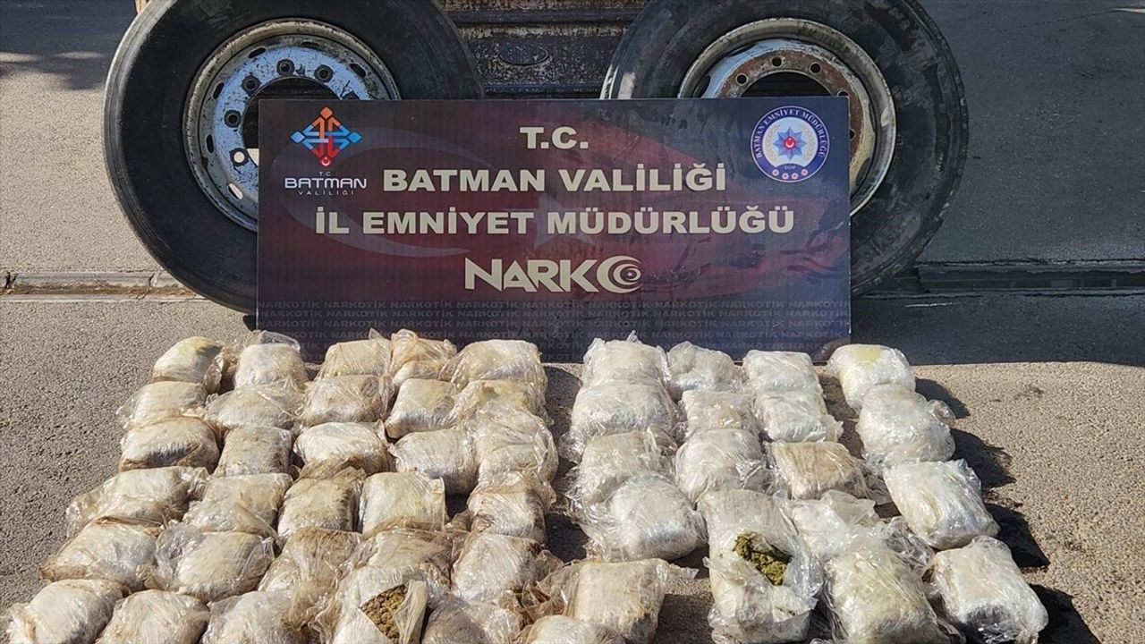 Batman'da Uyuşturucu Operasyonu: 4 Şüpheli Tutuklandı