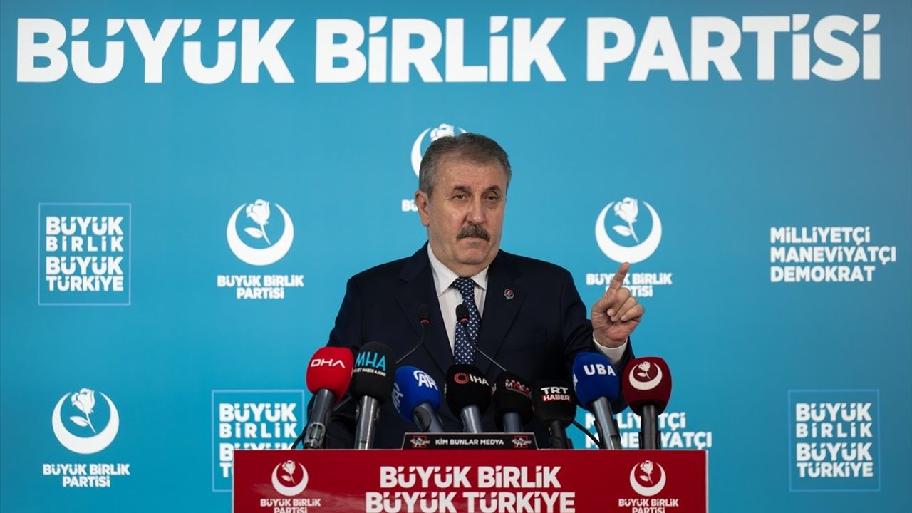 BBP Genel Başkanı Destici, İsrail'in Gazze'ye Yönelik Saldırılarını Kınadı