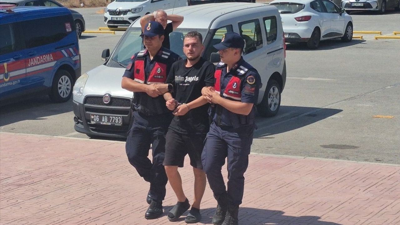 Bodrum'da Düzensiz Göçmen Operasyonu: 15 Kişi Yakalandı
