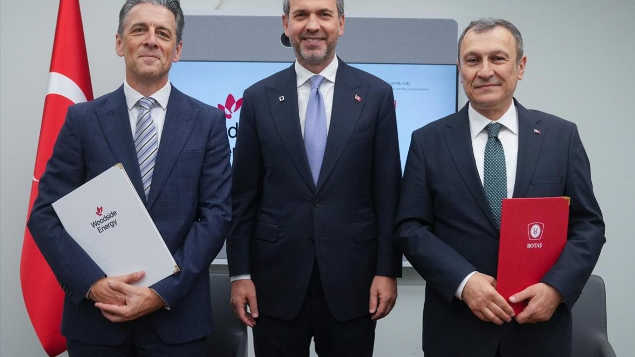 BOTAŞ, Mercuria ve Woodside Energy ile LNG Anlaşmaları İmzaladı
