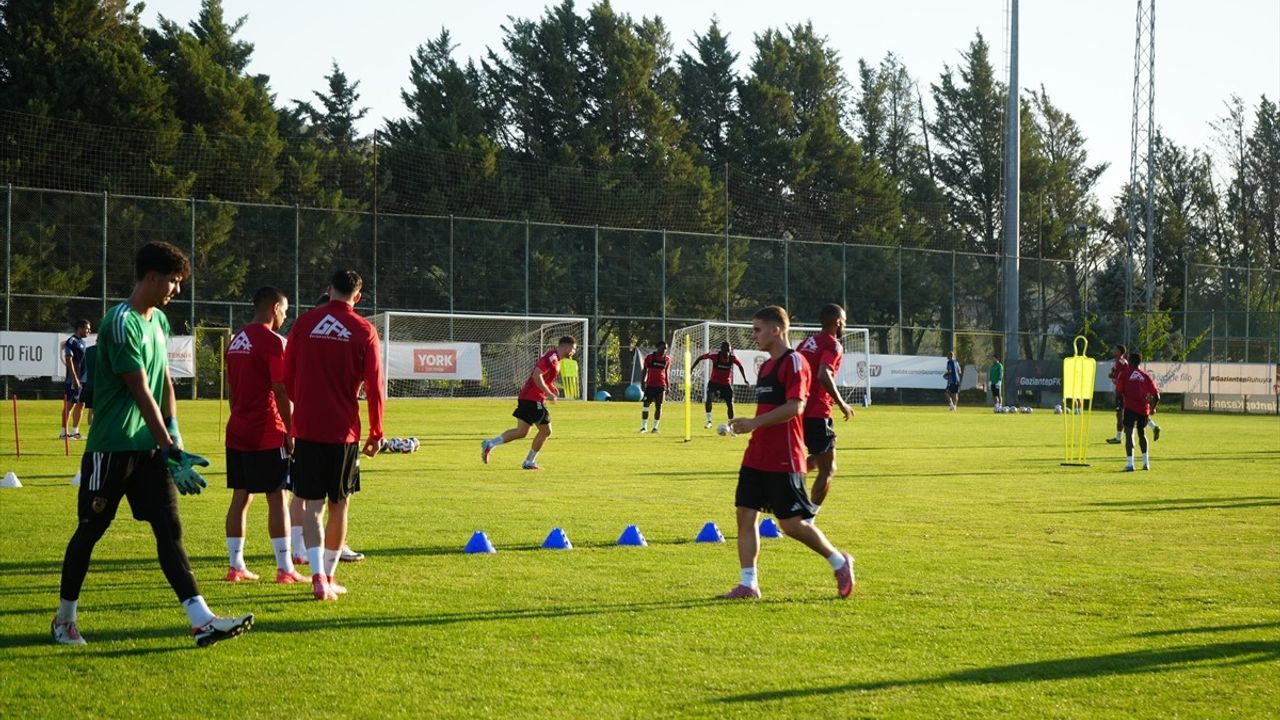 Burak Yılmaz, Trabzonspor'a Karşı Güven Dolu Açıklamalar Yaptı