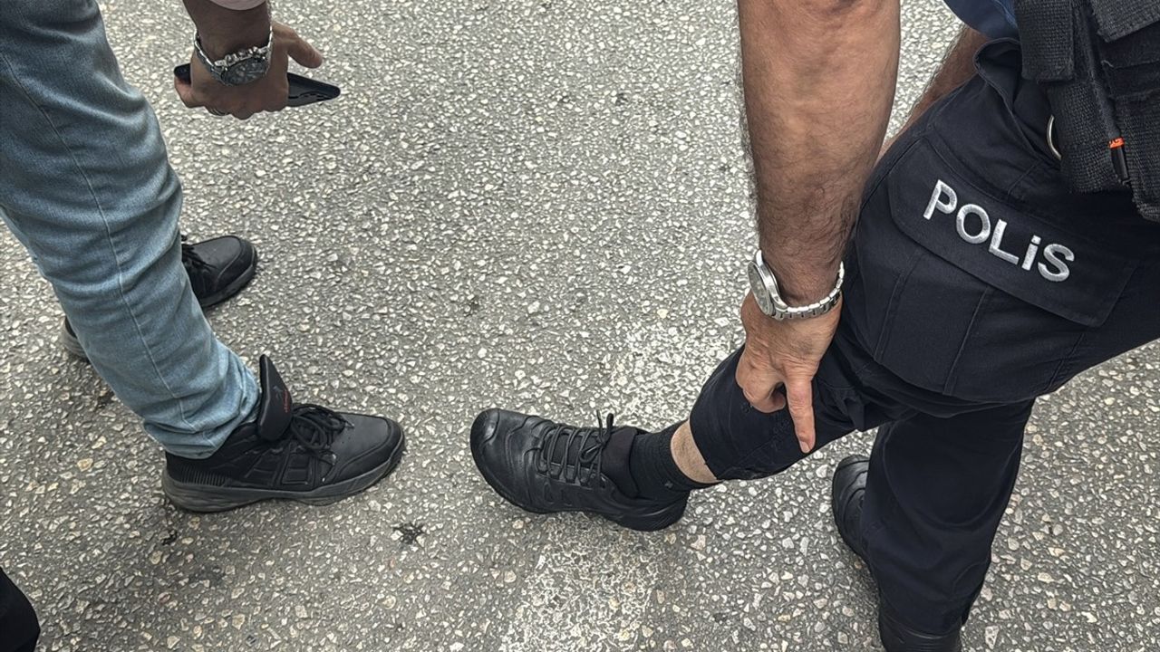 Bursa'da Aile İçi Şiddet İhbarında İki Polis Yaralandı