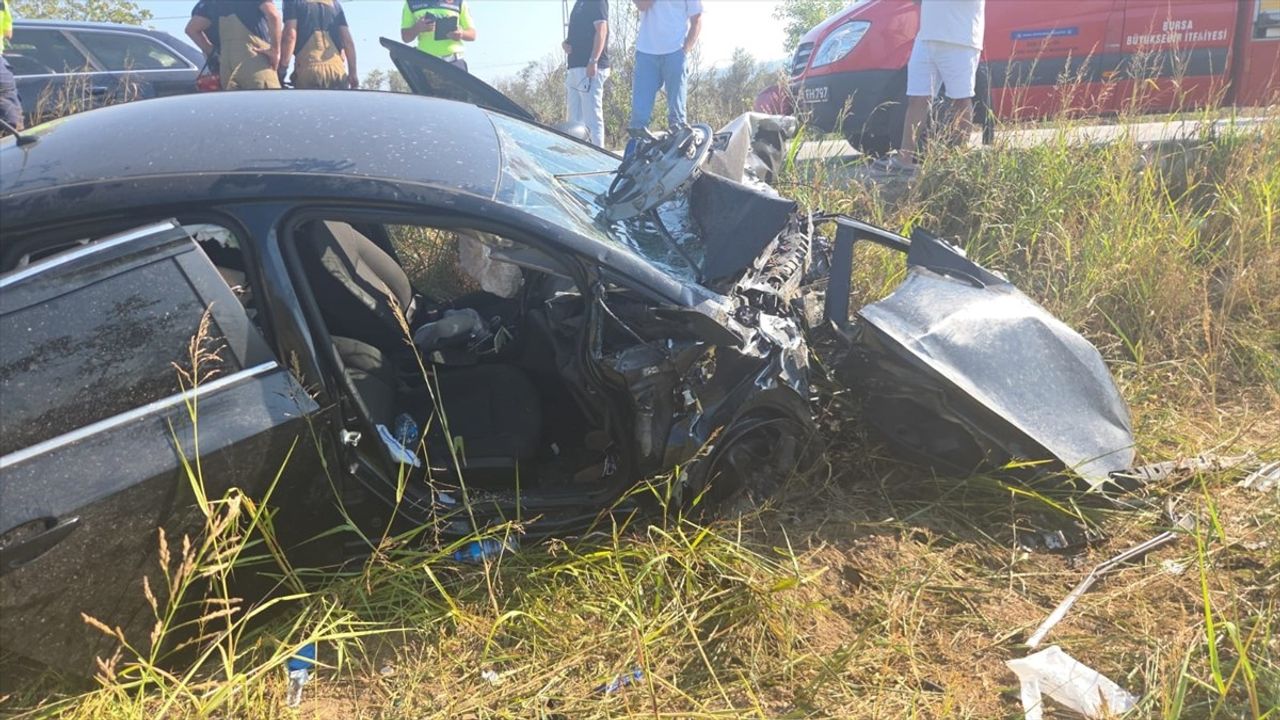 Bursa'da Trafik Kazası: 4 Yaralı