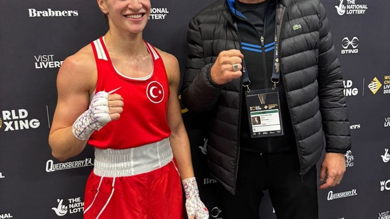Buse Naz Çakıroğlu Dünya Boks Şampiyonası'nda Finale Yükseldi