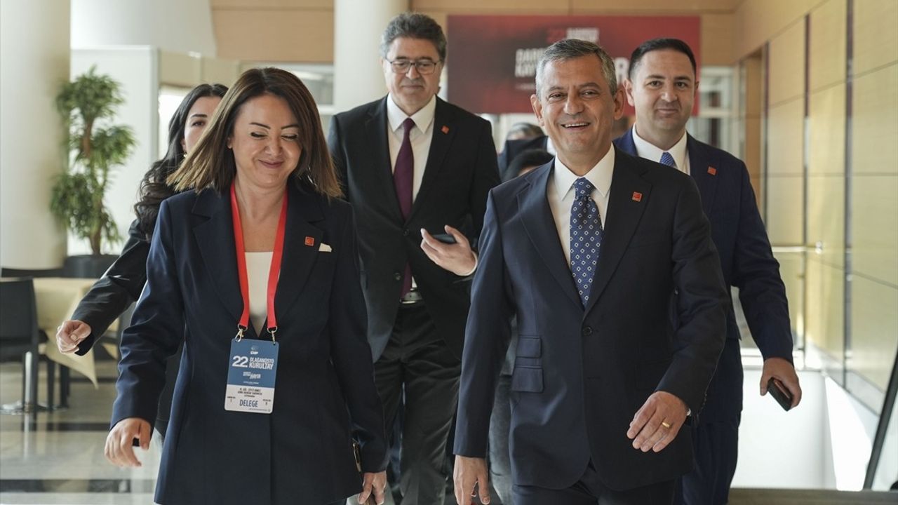 CHP 22. Olağanüstü Kurultayı Başladı