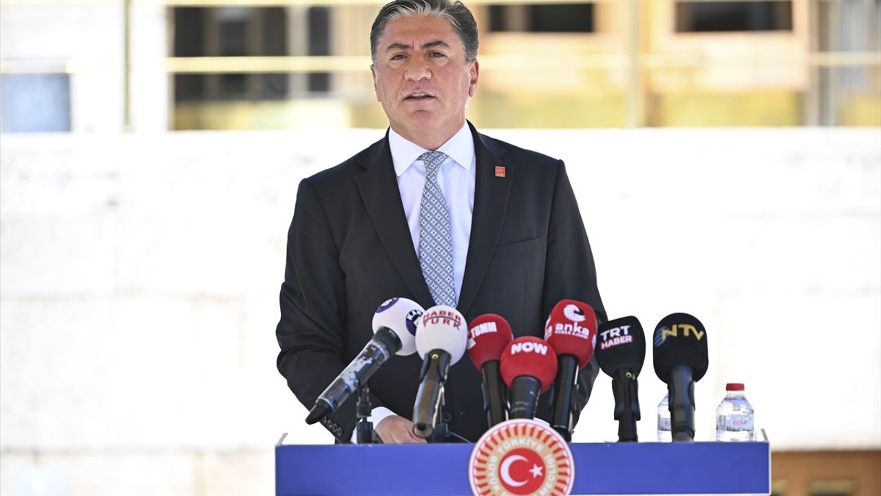 CHP'li Emir: 'Samimiyetle Oradayız'