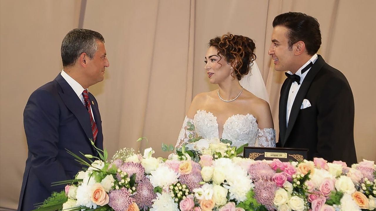 CHP Lideri Özgür Özel Gaziantep'te Nikah Töreni ve Anmaya Katıldı
