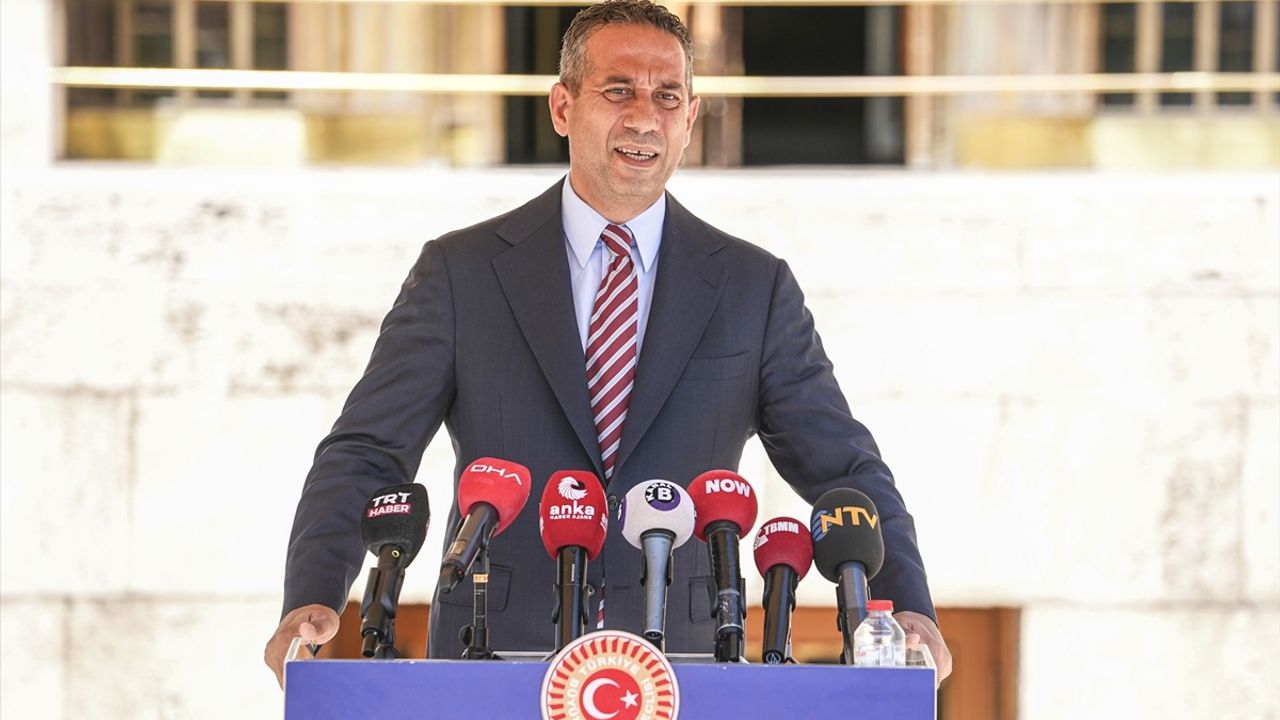 CHP'nin Geleceği ve Ekonomik Sorunlar Üzerine Basın Açıklaması