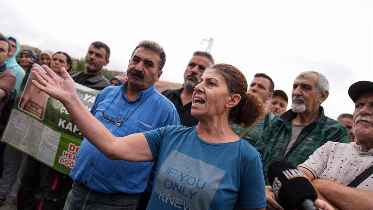 Çiğli'de Çöp Depolama Alanına Karşı Eylem