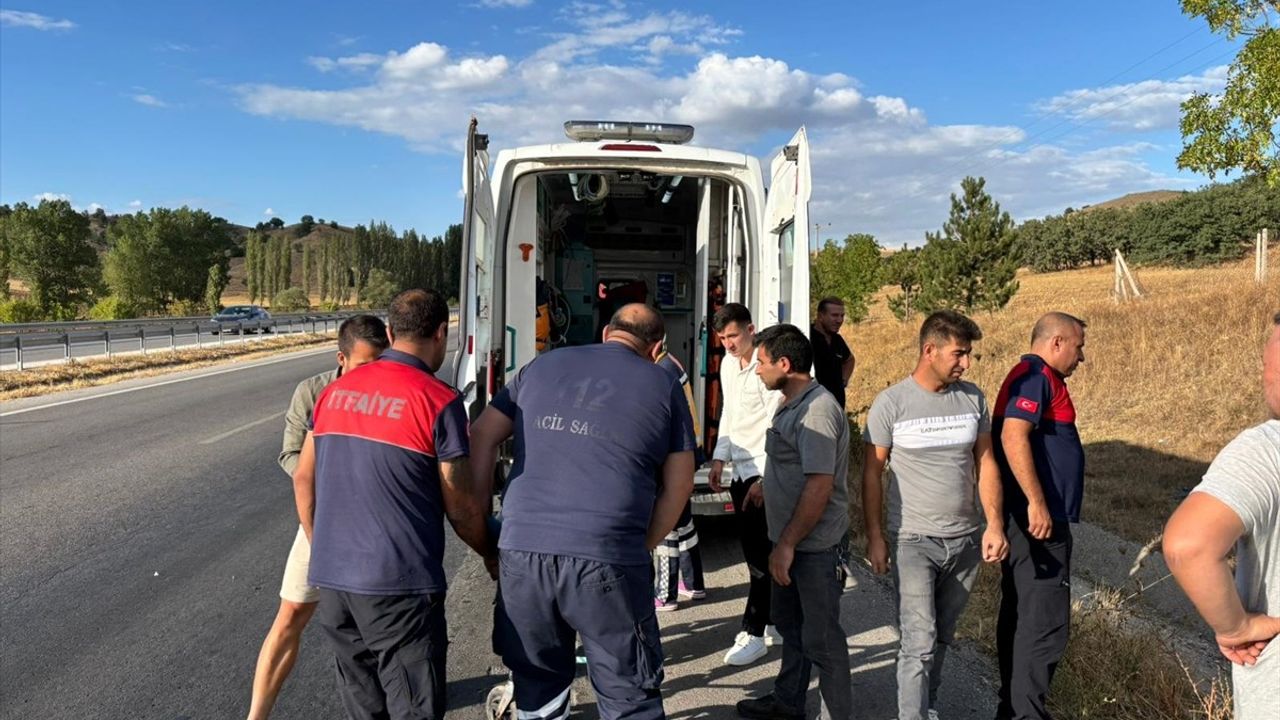 Çorum'da Kazada İki Yaralı