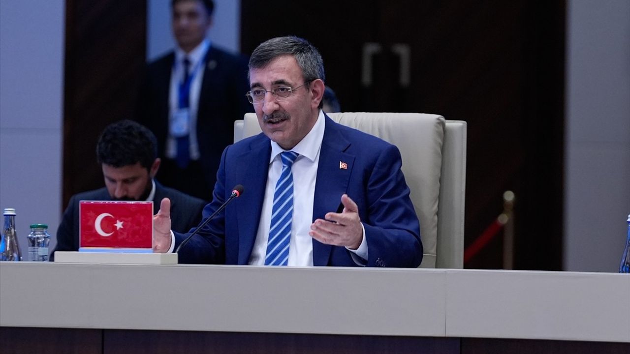 Cumhurbaşkanı Yardımcısı Yılmaz, Türk Dünyası'nda Zengezur Koridoru'nun Önemi Üzerine Konuştu