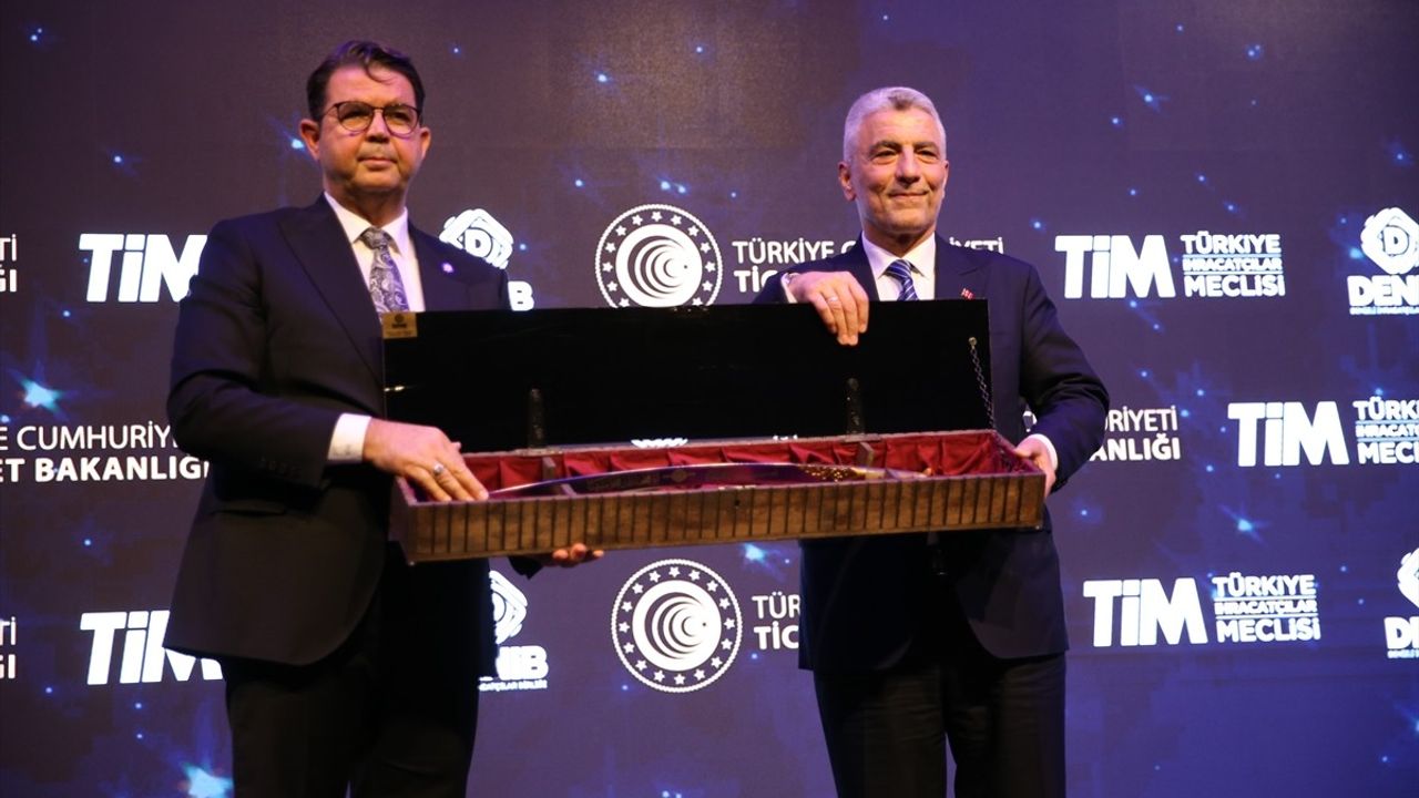 Denizli'de Ticaret Bakanı Ömer Bolat İhracatın Yıldızları Ödül Töreni'nde Açıklamalarda Bulundu