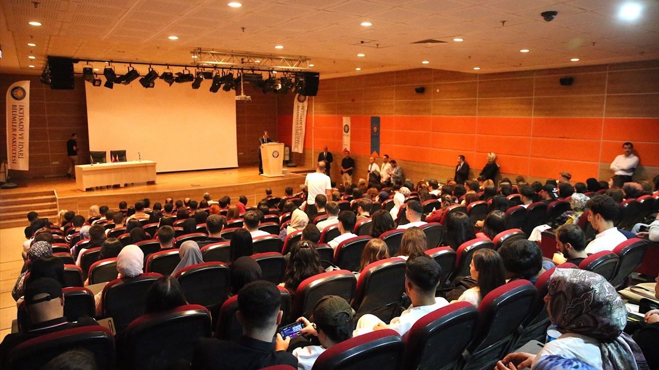 Dicle Üniversitesi'nde İlk Ders Gazze Konusuyla Başladı