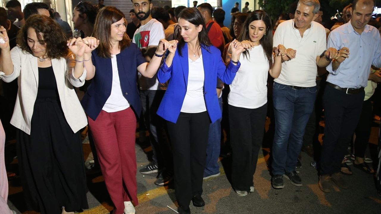 Diyarbakır'da 1 Eylül Dünya Barış Günü Yürüyüşü