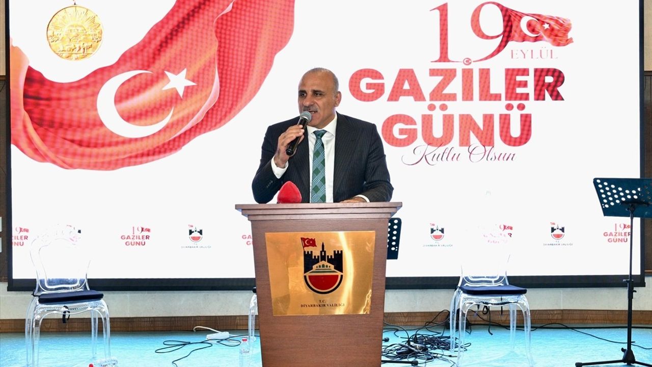 Diyarbakır'da Şehit Yakınları ve Gazilerle Bir Araya Gelindi