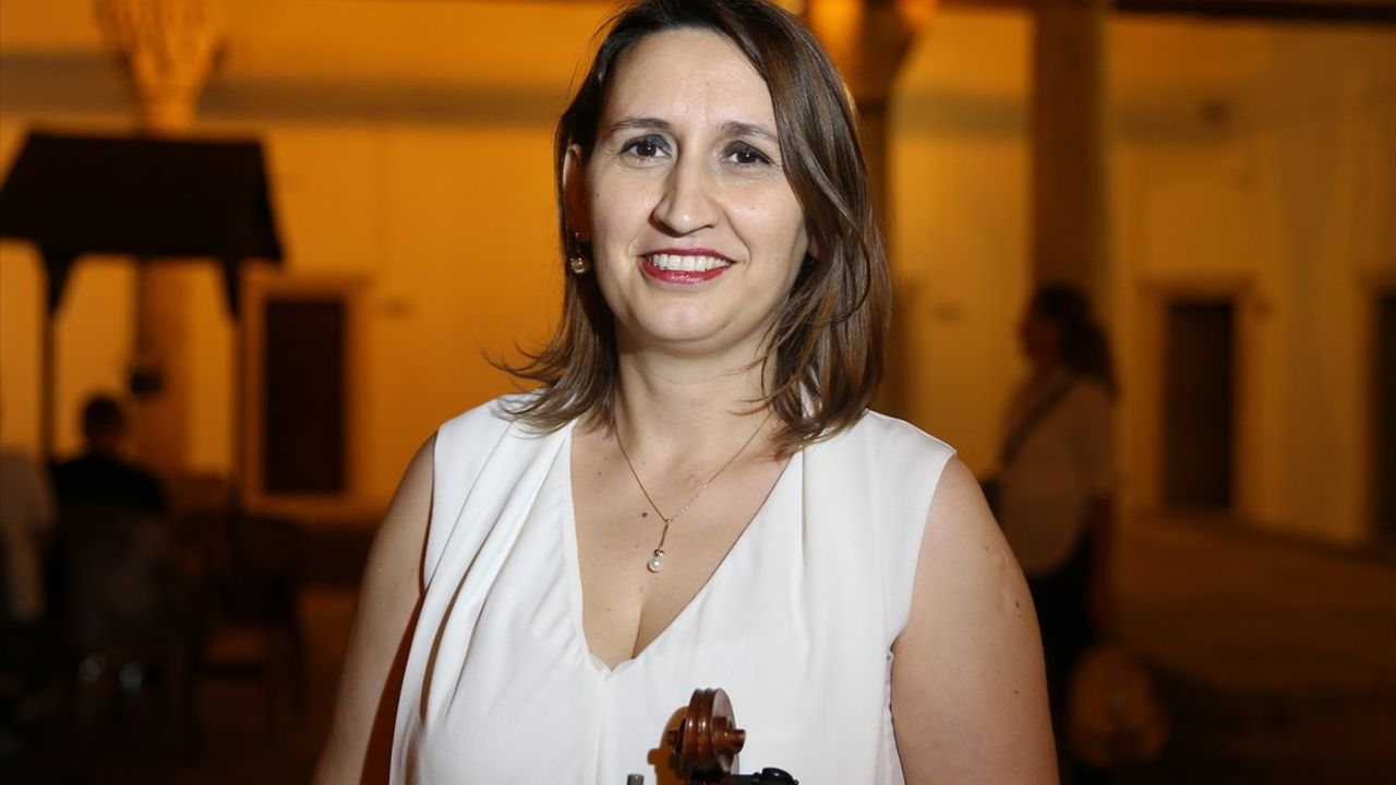 Edirne'de Tarihi Külliyede Müzik ve Şifa Buluşması