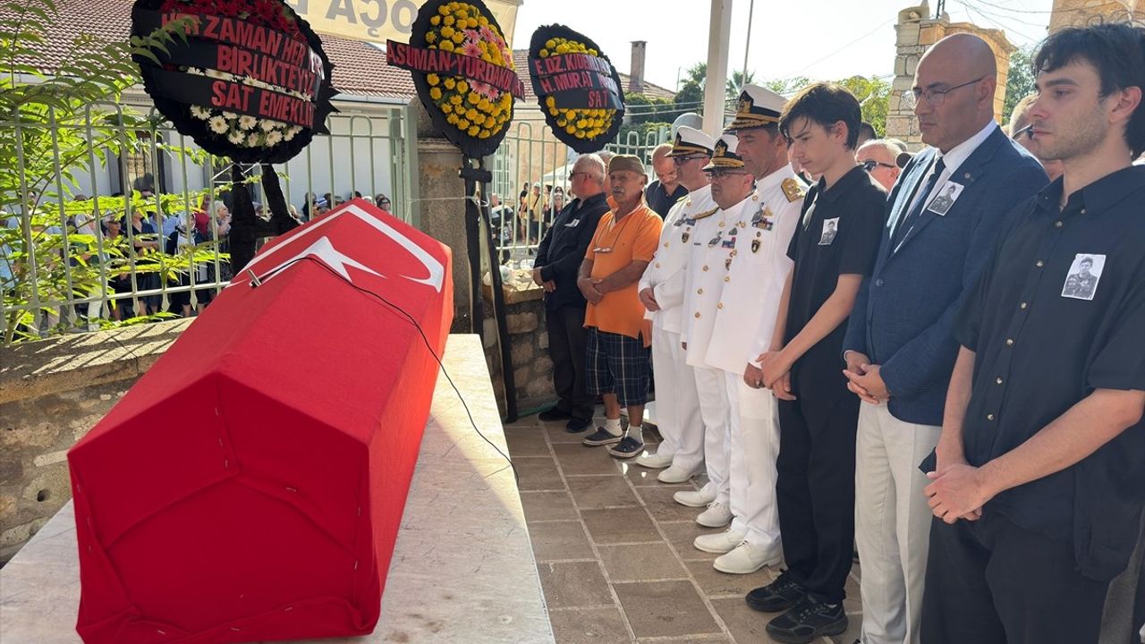 Emekli Deniz Yarbay İz Metin Son Yolculuğuna Uğurlandı