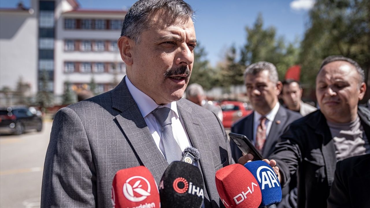 Erzurum'daki Toprak Ev Faciasında Ölü Sayısı 3'e Yükseldi
