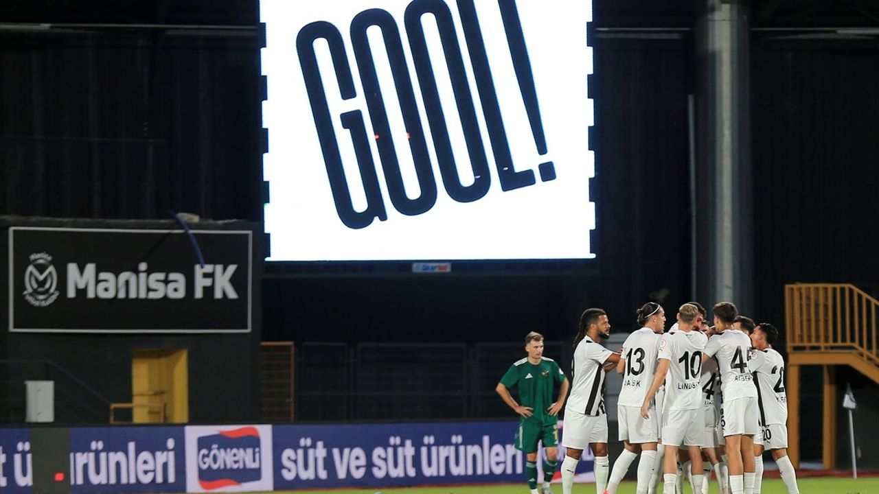Esenler Erokspor, Manisa FK'yi Zorlu Maçta Geçti