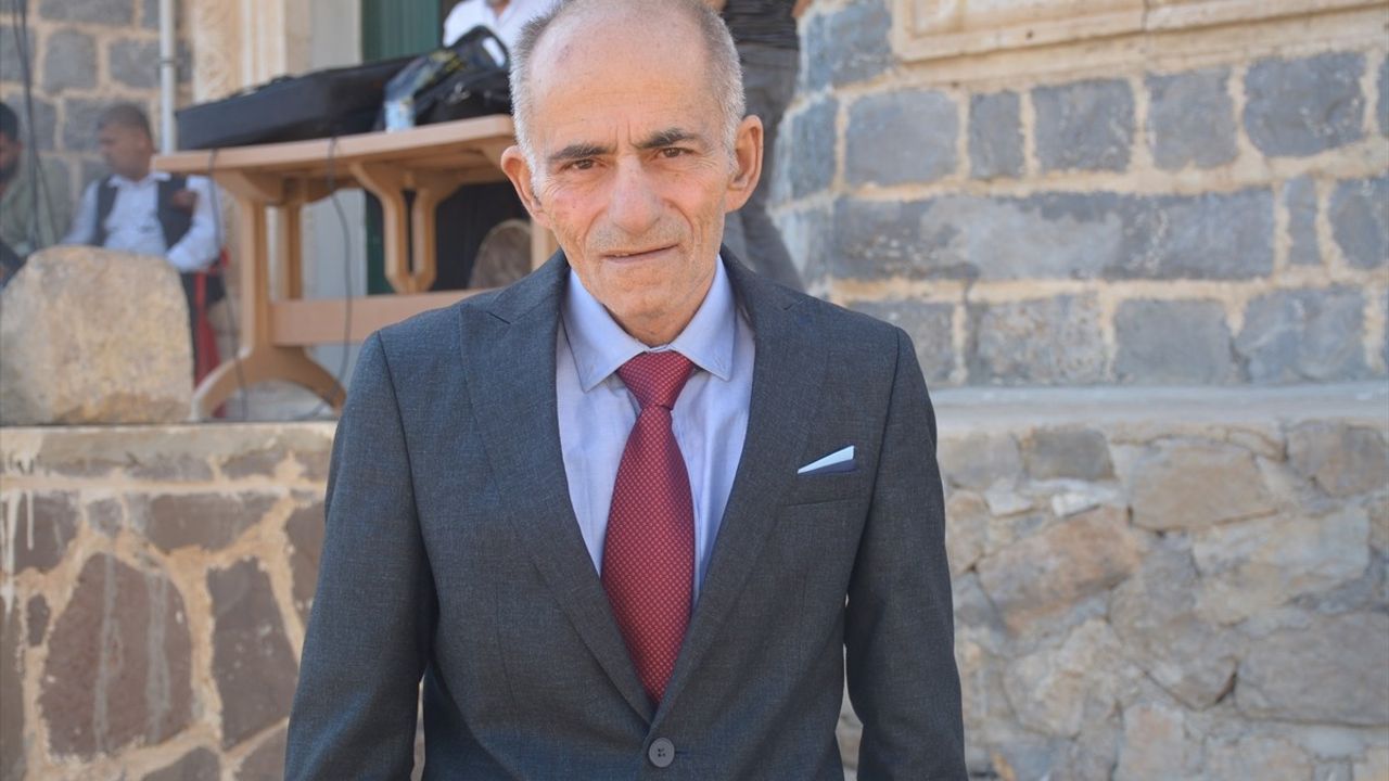 Fransa'dan Asuri Ziyareti