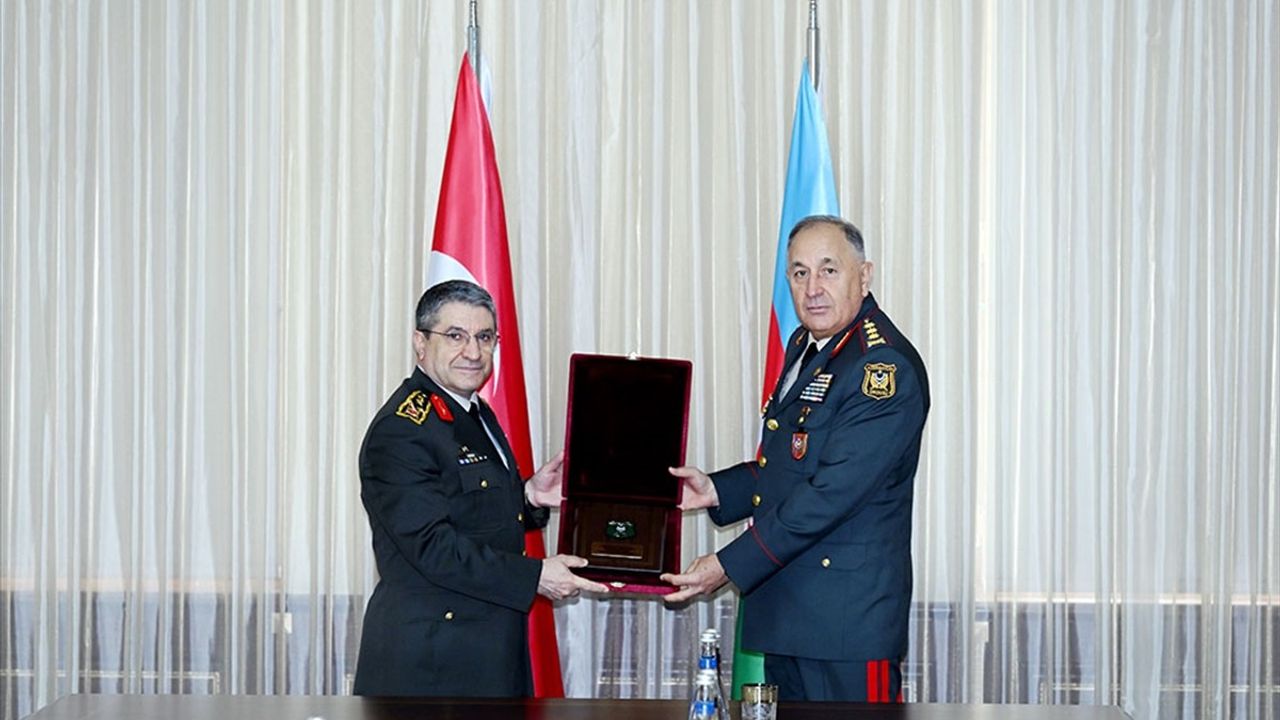 Genelkurmay Başkanı Bayraktaroğlu Azerbaycan'da Resmi Temaslarda Bulundu