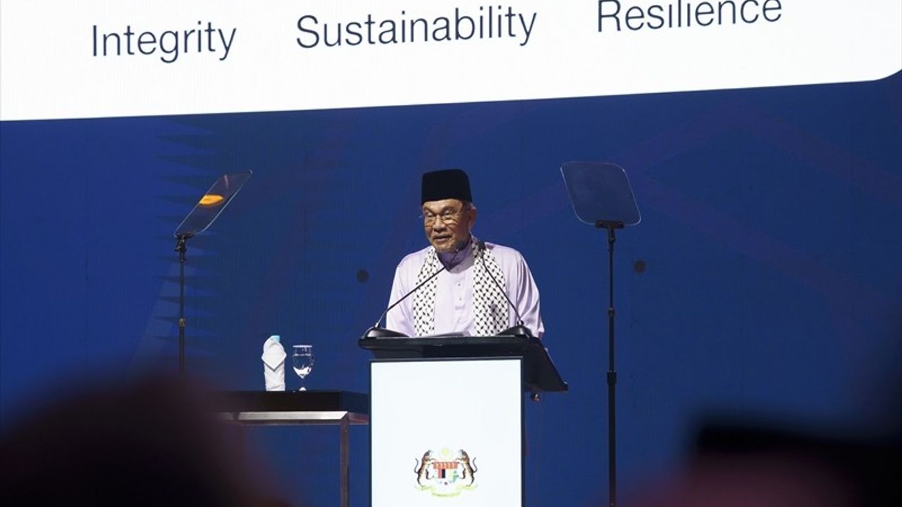 Global Halal Summit'te Malezya Başbakanı'nın Önemli Mesajları