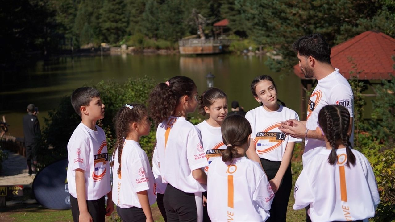 Gümüşhane'deki Limni Gölü'nde Cimnastik Etkinliği Gerçekleşti