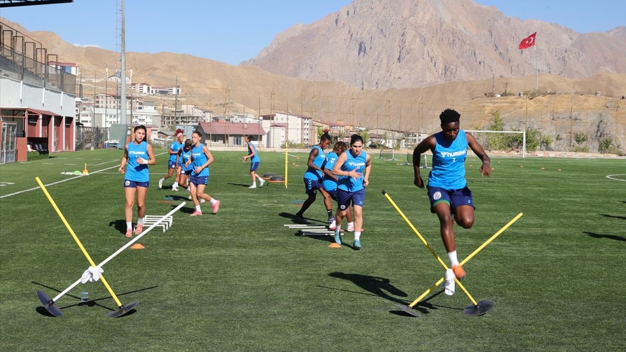 Hakkarigücü Kadın Futbol Takımı Yeni Sezon İçin İddialı Hazırlanıyor