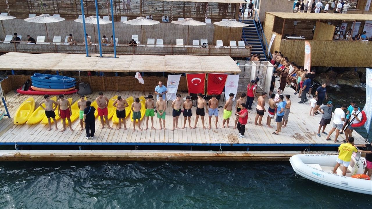 Hatay'da Denizcilik Şenliği Coşkusu