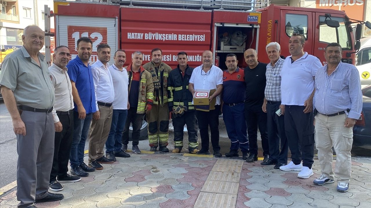 Hatay'da İtfaiye Ekiplerine Sürpriz Kutlama