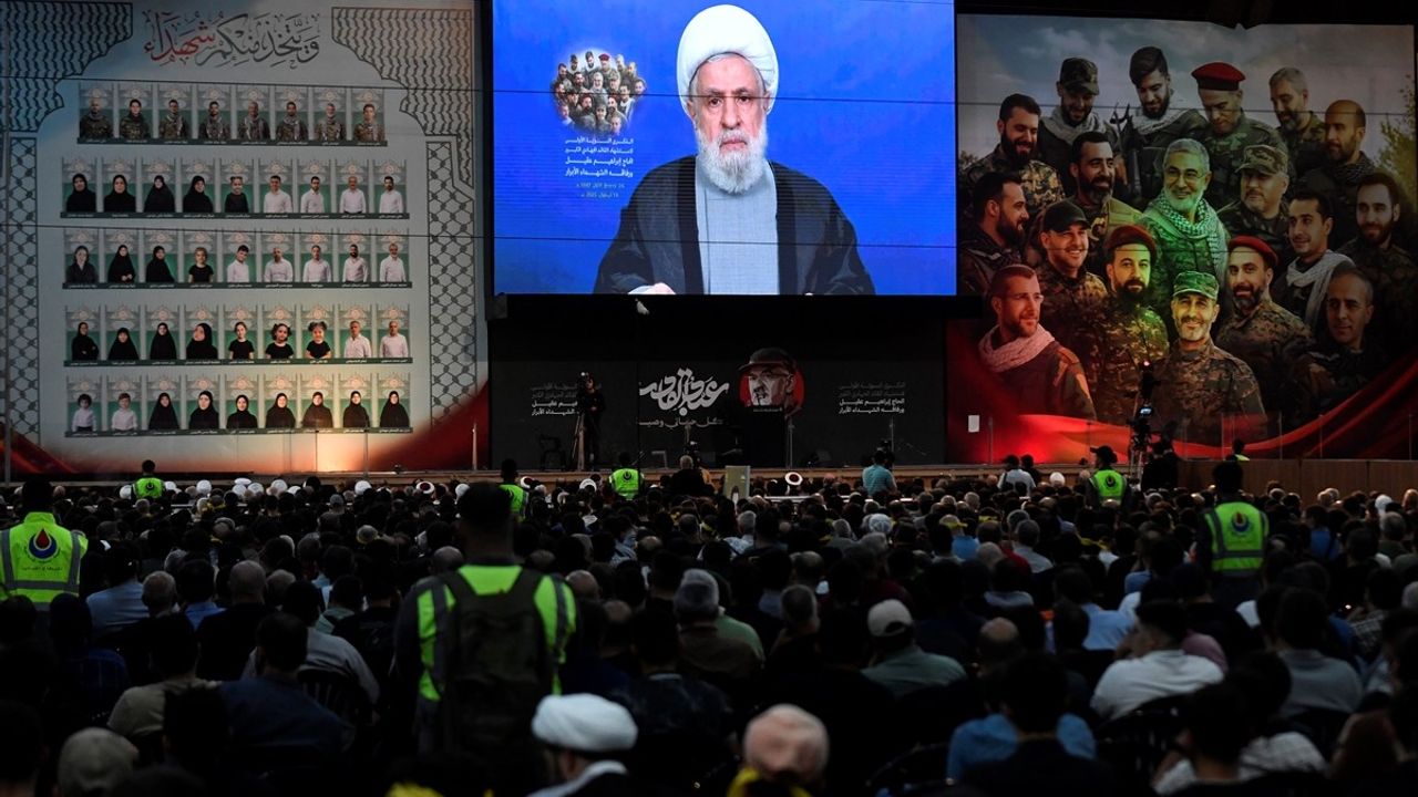 Hizbullah Lideri Naim Kasım, Suudi Arabistan'a Diyalog Çağrısı Yaptı