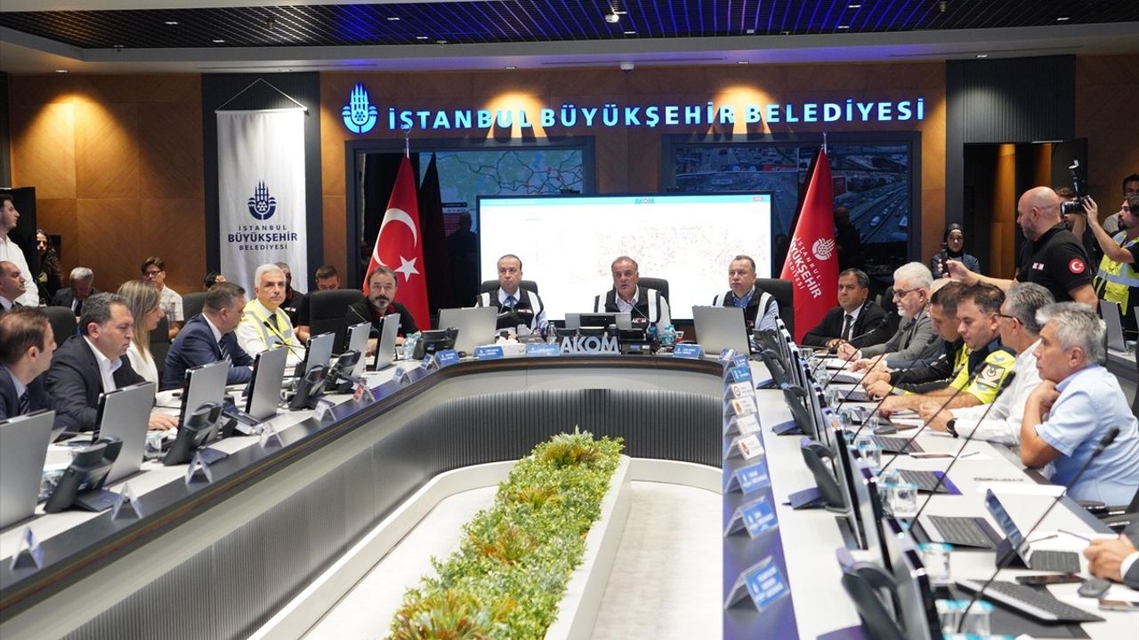 İBB, İstanbul Trafiğini AKOM'dan Yönetiyor