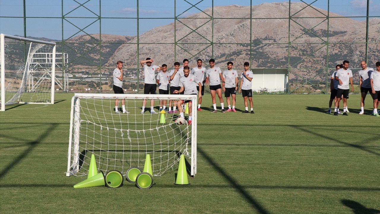İşitme Engelli A Milli Futbol Takımı Japonya'ya Hazırlanıyor