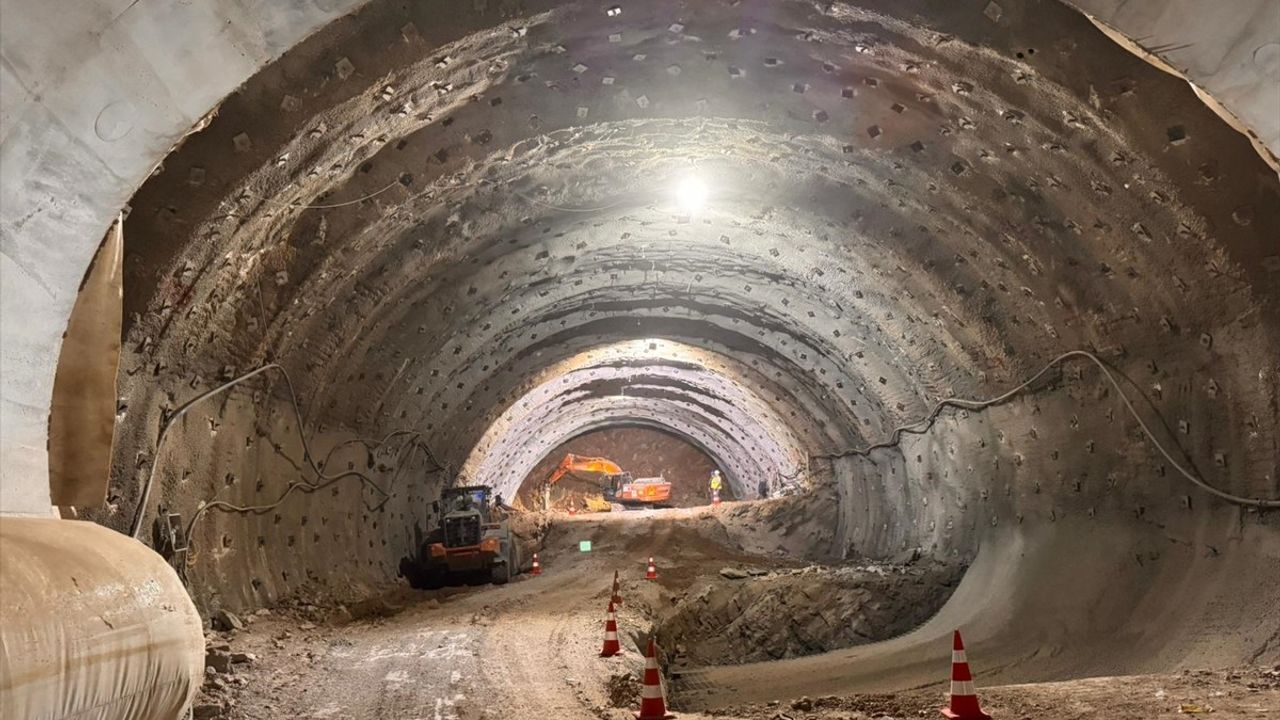 İskenderun-Topboğazı Otoyolu'nda Çalışmalar Devam Ediyor