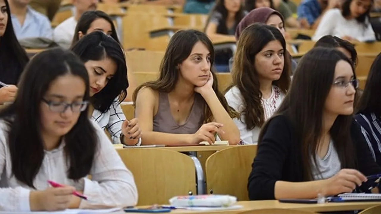 İstanbul'da Öğrencilerin Yüzünü Güldüren Proje: Tek Başvuruya Her Akşam Ücretsiz Dağıtılacak