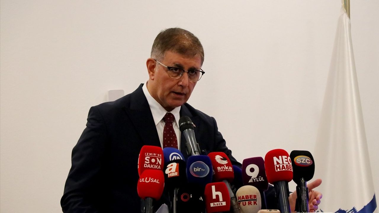 İzmir Büyükşehir Belediye Başkanı Cemil Tugay'dan Gündem Değerlendirmesi