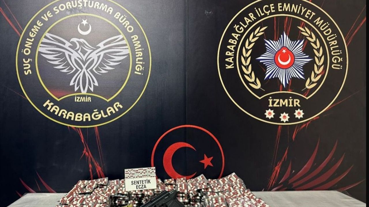 İzmir'de Uyuşturucu Operasyonu: İki Kardeş Yakalandı
