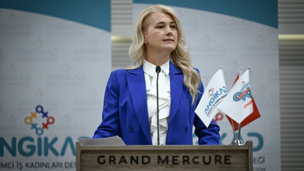 Kadın Girişimciler ve Yeni Mezunlar Teknolojik Dönüşüme Adım Atıyor