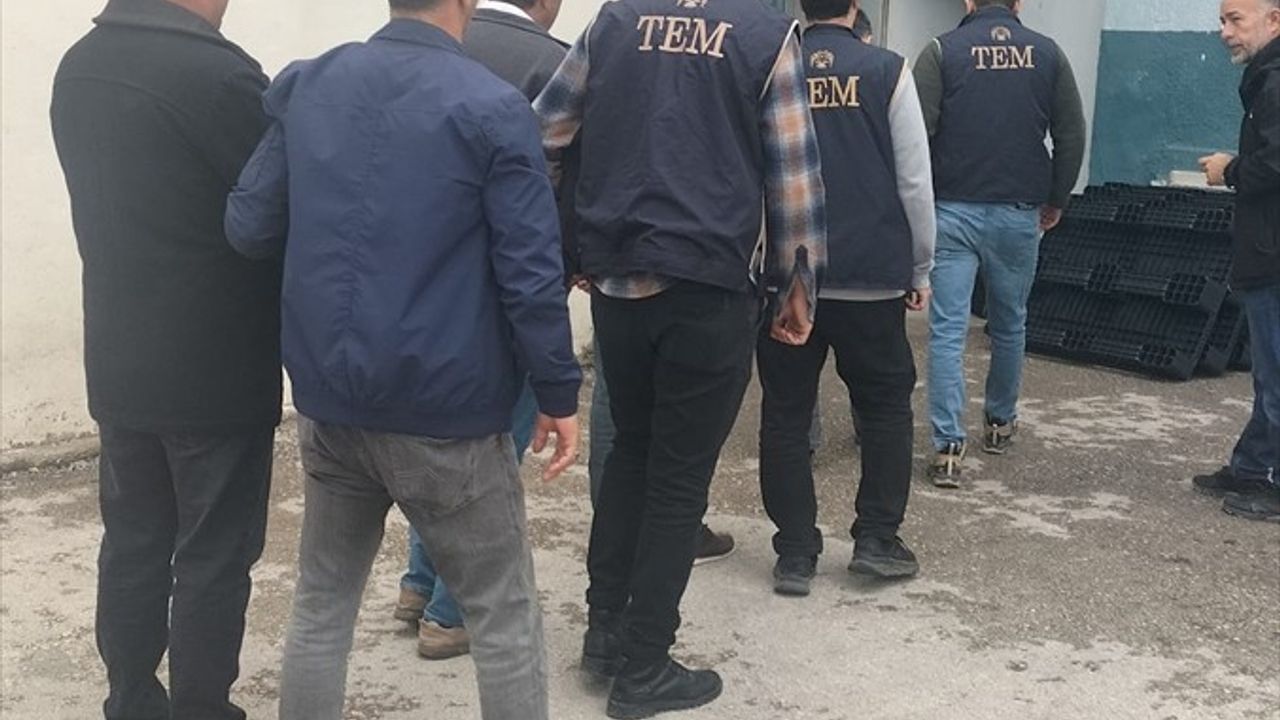 Kastamonu'da 8 FETÖ Hükümlüsü Yakalandı