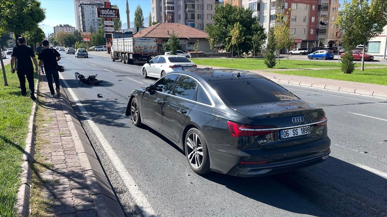 Kayseri'de Motosiklet Kazası: Genç Sürücü Hayatını Kaybetti