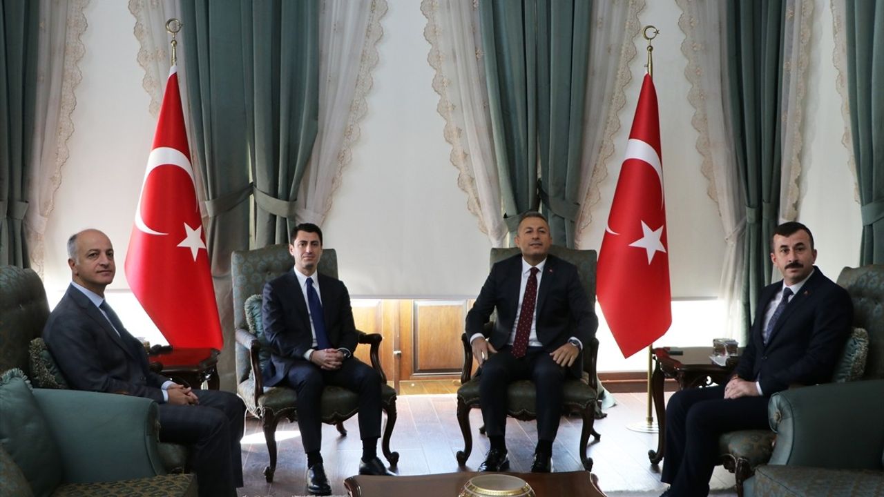 Kilis'te Eğitim Vurgusu: Bakan Yardımcısı Macit Ziyarette Bulundu