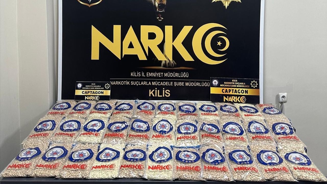 Kilis'te Uyuşturucu Operasyonu: 215 Bin 312 Sentetik Hap Ele Geçirildi