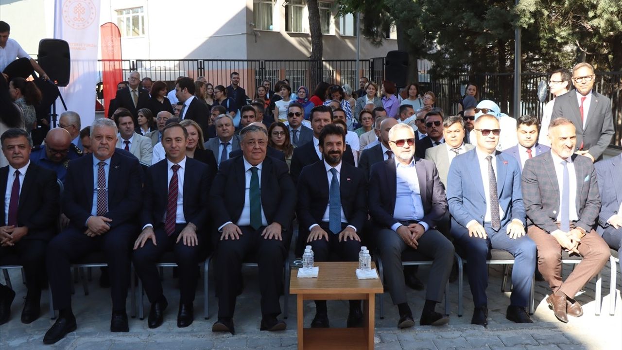 Kırklareli'nde Modern Bir Kütüphane Açılışı